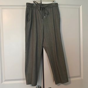 Black/grey/white check casual ankle length pants